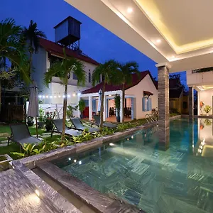 3* Hotel Legend Charm Boutique